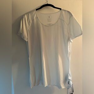 On Running Run On Clouds Performance T Womens Large NWT Shirt